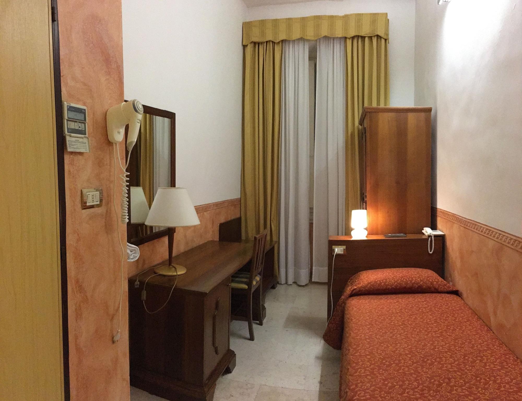 Hotel Olimpia Florence Exterior photo