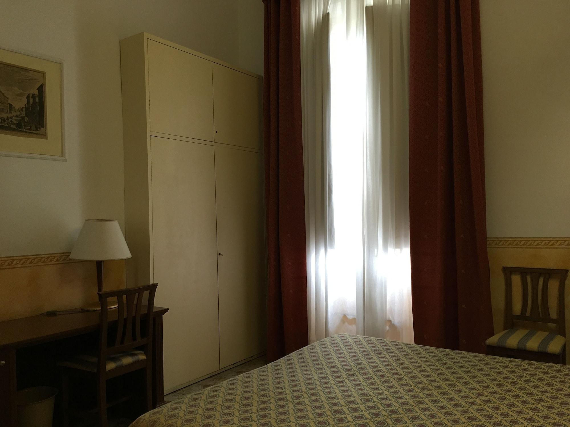 Hotel Olimpia Florence Exterior photo